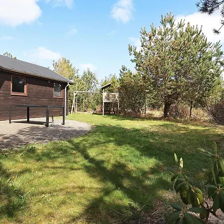 Tatil Evi 8 Person In Fjerritslev-by Traum
