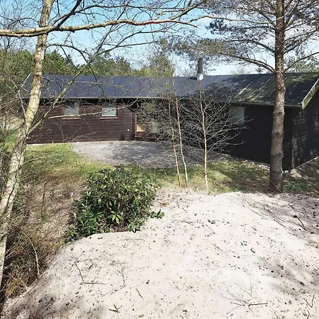 8 Person In Fjerritslev-by Traum