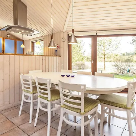 Tatil Evi 8 Person In Fjerritslev-by Traum *