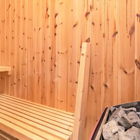 Tatil Evi 8 Person In Fjerritslev-by Traum